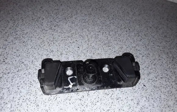 BMW 3 E46 Loading door lock loop/hook striker 8203771