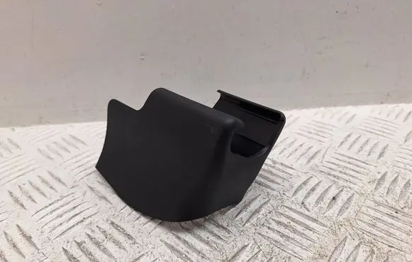Toyota Avensis T270 Front driver seat rail trim 7215805050C0 7215805050