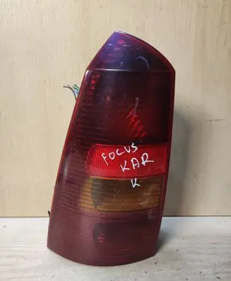 Ford Focus Rear/tail lights XS4X13N004EC