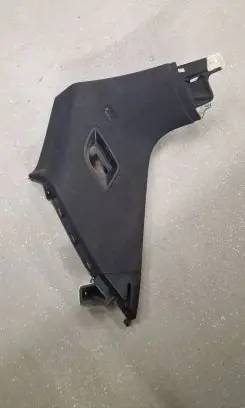 Audi Q7 4M (D)pillar trim (top) 4M0867246B