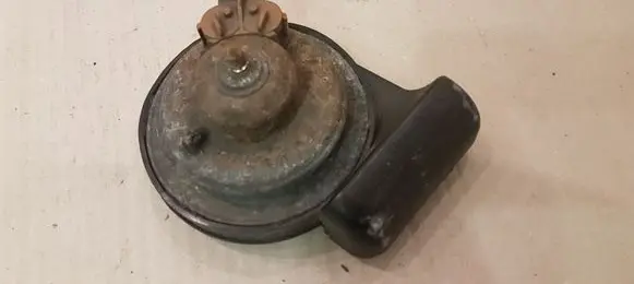 Volvo S60 Horn signal 49042