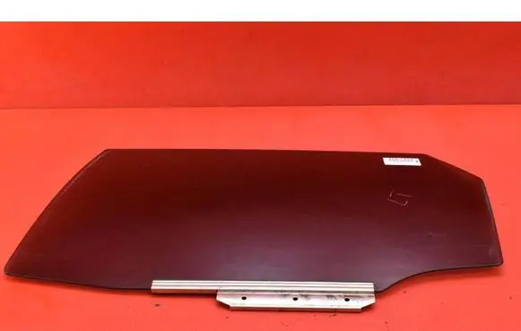 Toyota Auris E180 Rear door window glass 
