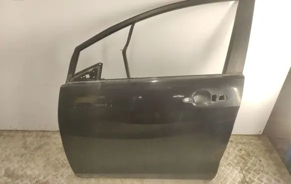 Mazda 5 Front door