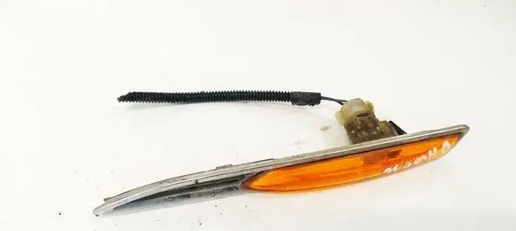Ford Mondeo MK IV Front fender indicator light 7S7113K354AD 7S71-13K354-AD