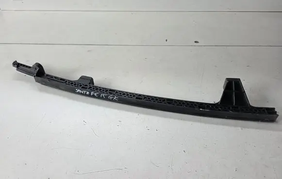 Hyundai Santa Fe Rear door windshield rail 858352W000