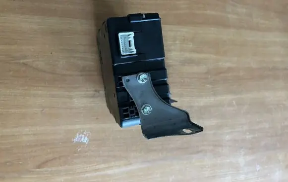 Toyota Prius (NHW20) Brake system control unit/module 