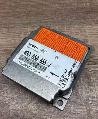 Audi A6 S6 C5 4B Airbag control unit/module 4B0959655J 0285001307