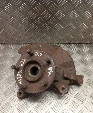 Mazda 626 Front wheel hub