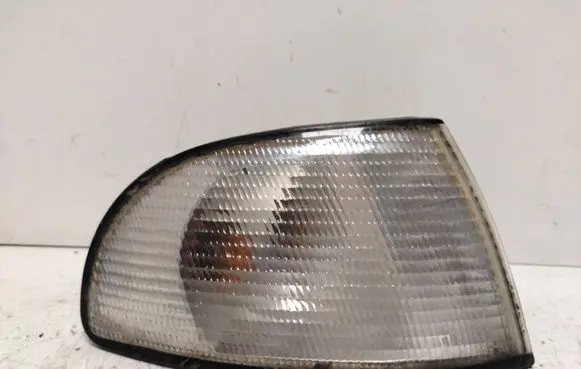 Audi A4 S4 B5 8D Front indicator light 014411514R 6607 PY21W