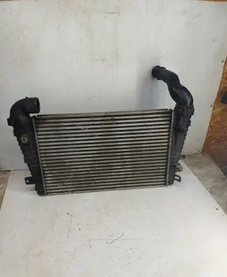 Opel Zafira B Intercooler radiator 13223395 0756A