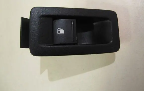 Volkswagen Touran I Fuel tank opening switch 1T0959527