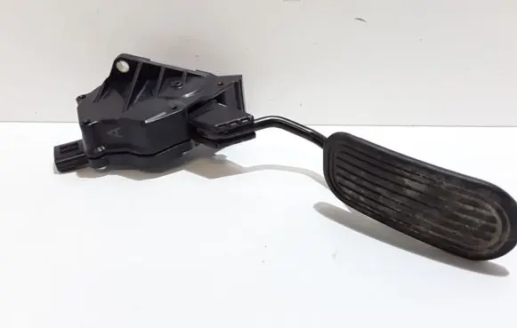 Lexus IS 220D-250-350 Accelerator throttle pedal 7811053010