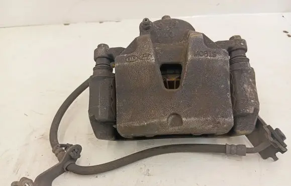 Hyundai Tucson TL Front brake caliper 8172F