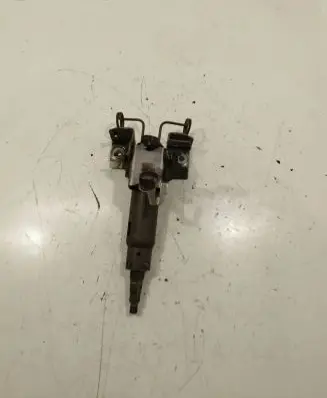 Steering wheel axle set