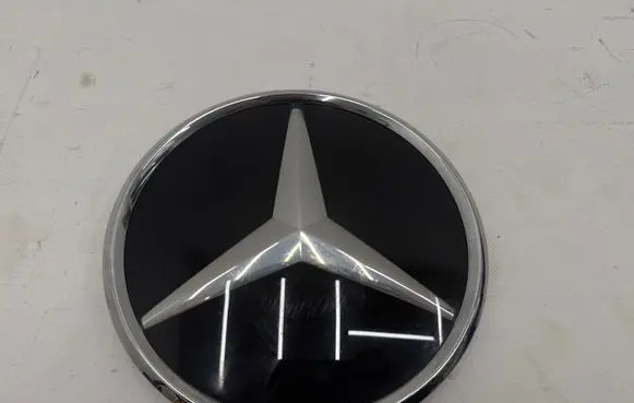 Mercedes-Benz GLC X253 C253 Manufacturer badge logo/emblem A0008880111