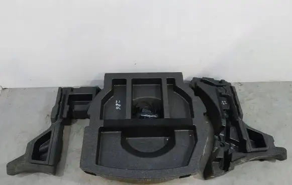 Renault Koleos I Spare wheel section trim 