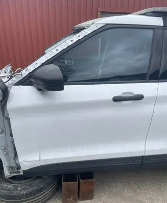 Ford Explorer VI Front door 