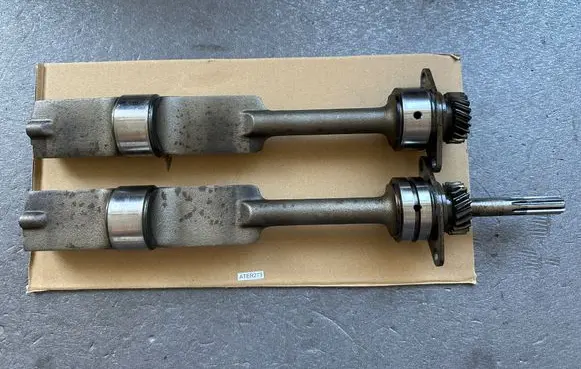 Nissan Terrano Balance shaft 124002W201 124002W21A