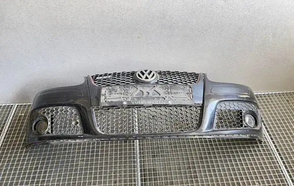 Volkswagen Golf V Front bumper 1K0807221C