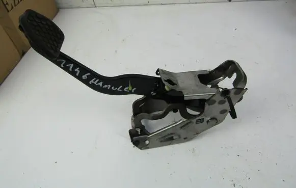 Honda CR-V Brake pedal 