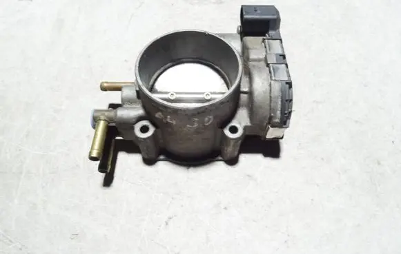 Audi A4 S4 B6 8E 8H Throttle valve 078133062B