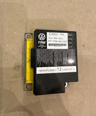 Volkswagen PASSAT B6 Airbag control unit/module 3C0909605J 391130 09H02962521