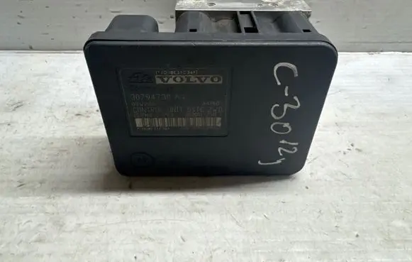 Volvo C70 ABS Pump 30794730