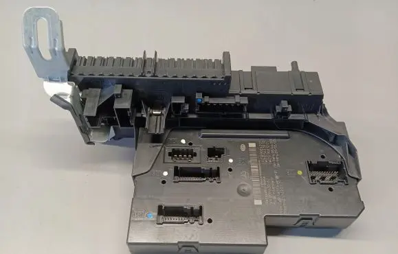 Mercedes-Benz E W212 Fuse module 2129004201