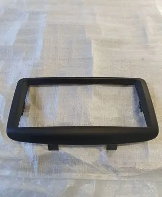 Chrysler Town u0026 Country V Radio/GPS head unit trim L0201315 13963L