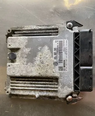 Volkswagen PASSAT B6 Engine control unit/module 03L907309 0281015029