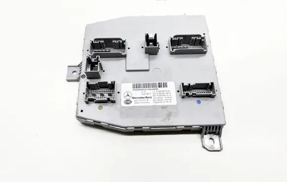 Mercedes-Benz C W205 Comfort/convenience module A2059006330