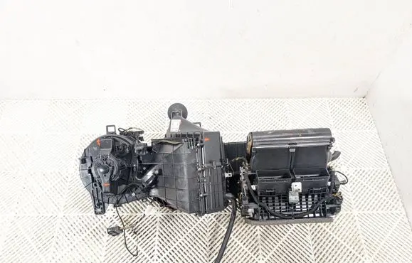 Porsche Cayenne (92A) Interior heater climate box assembly 7P5820005 52427024 150916124356