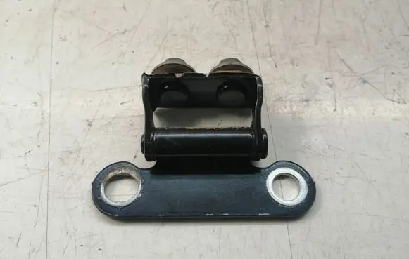 Toyota Verso Tailgate/trunk/boot hinge 6881005010