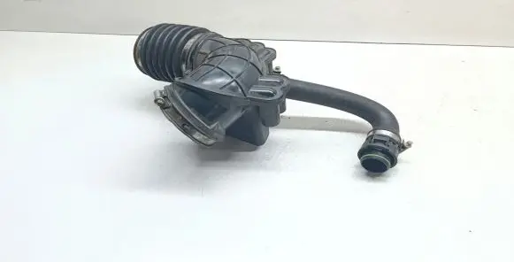 BMW 4 F32 F33 Intake resonator 991000768