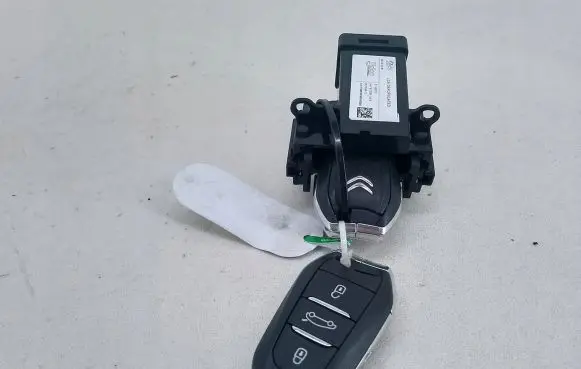 Citroen C4 II Picasso Ignition lock 9814247280E1160013