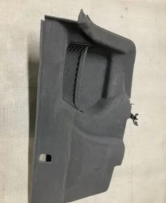 Trunk/boot lower side trim panel