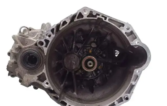 Nissan Qashqai Manual 5 speed gearbox 32010JD00A