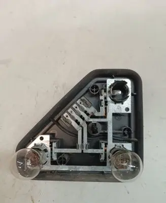 BMW 5 E39 Tail light bulb cover holder 8371326