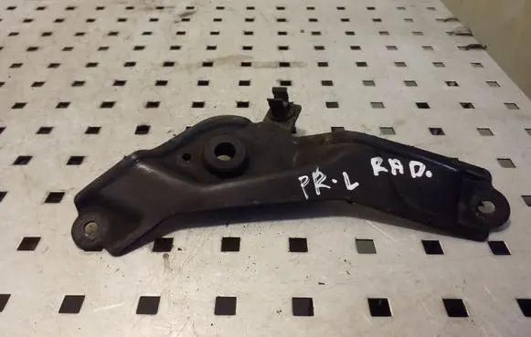 Honda Accord Radiator mount bracket