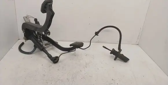 BMW 3 E36 Pedal assembly 1158993