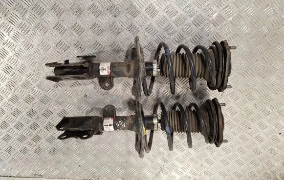 Toyota Avensis T270 Front shock absorber with coil spring 4851009V40 4852009N40