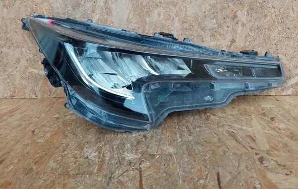 Toyota Corolla E210 E21 Headlight/headlamp 8111002S60 ITPD011471