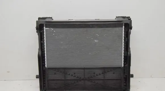 BMW 5 G60 G61 Radiator set 7925818 9885589
