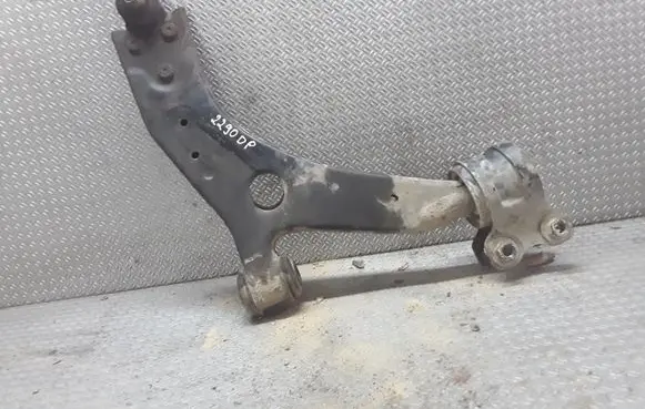 Ford Focus Front lower control arm/wishbone