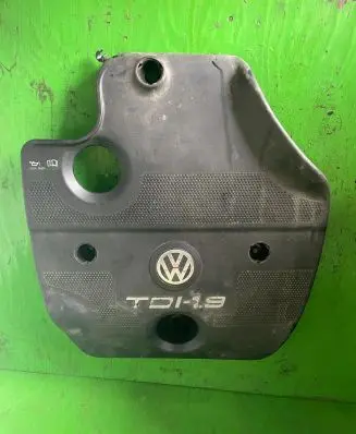 Volkswagen Golf IV Engine cover (trim)