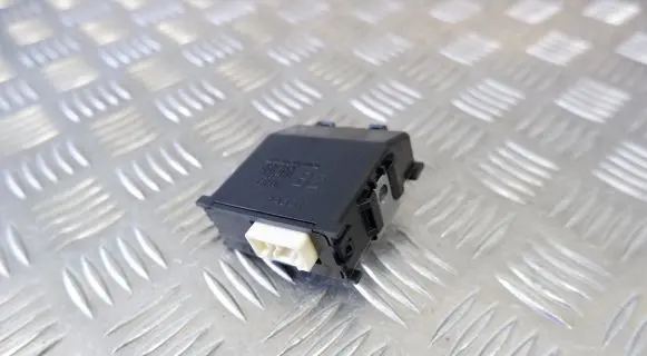 Door central lock control unit/module