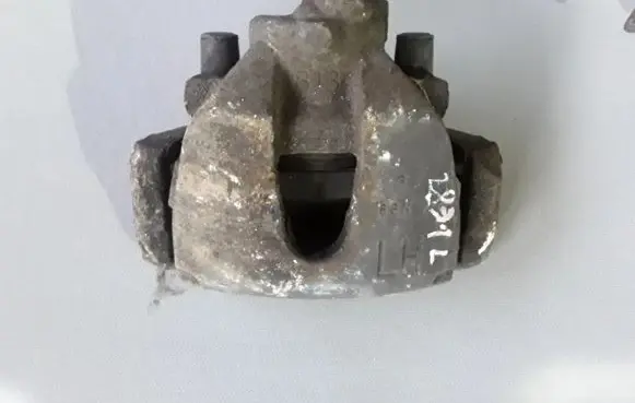 Ford Focus Front brake caliper 1682876