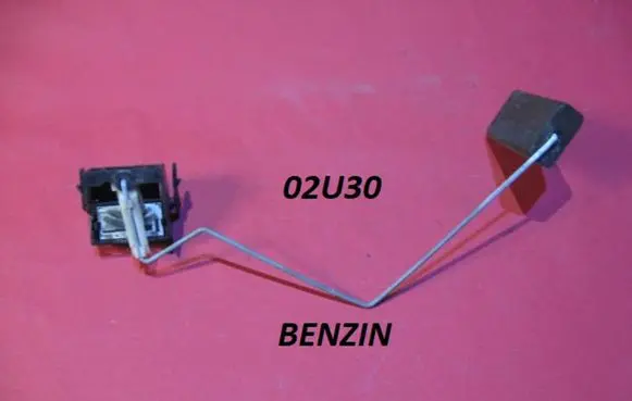 Volkswagen PASSAT B3 Fuel level sensor 02U30