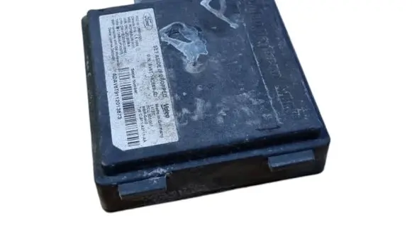 Ford Focus Blind spot module AV6T14C689AD