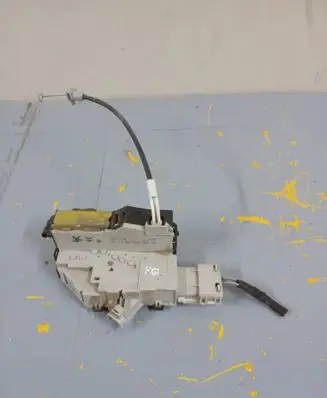 Peugeot 407 Rear door lock 9681337580 40717097